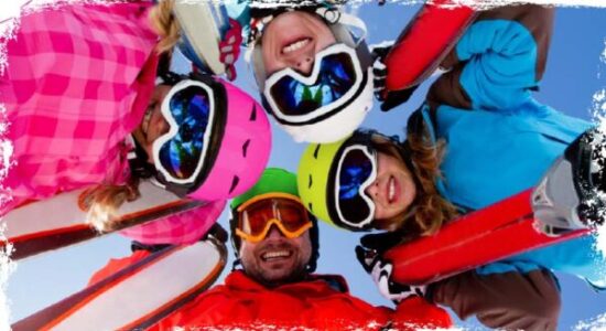 four-friends-looking-down-600x330 four-friends-looking-down-600x330